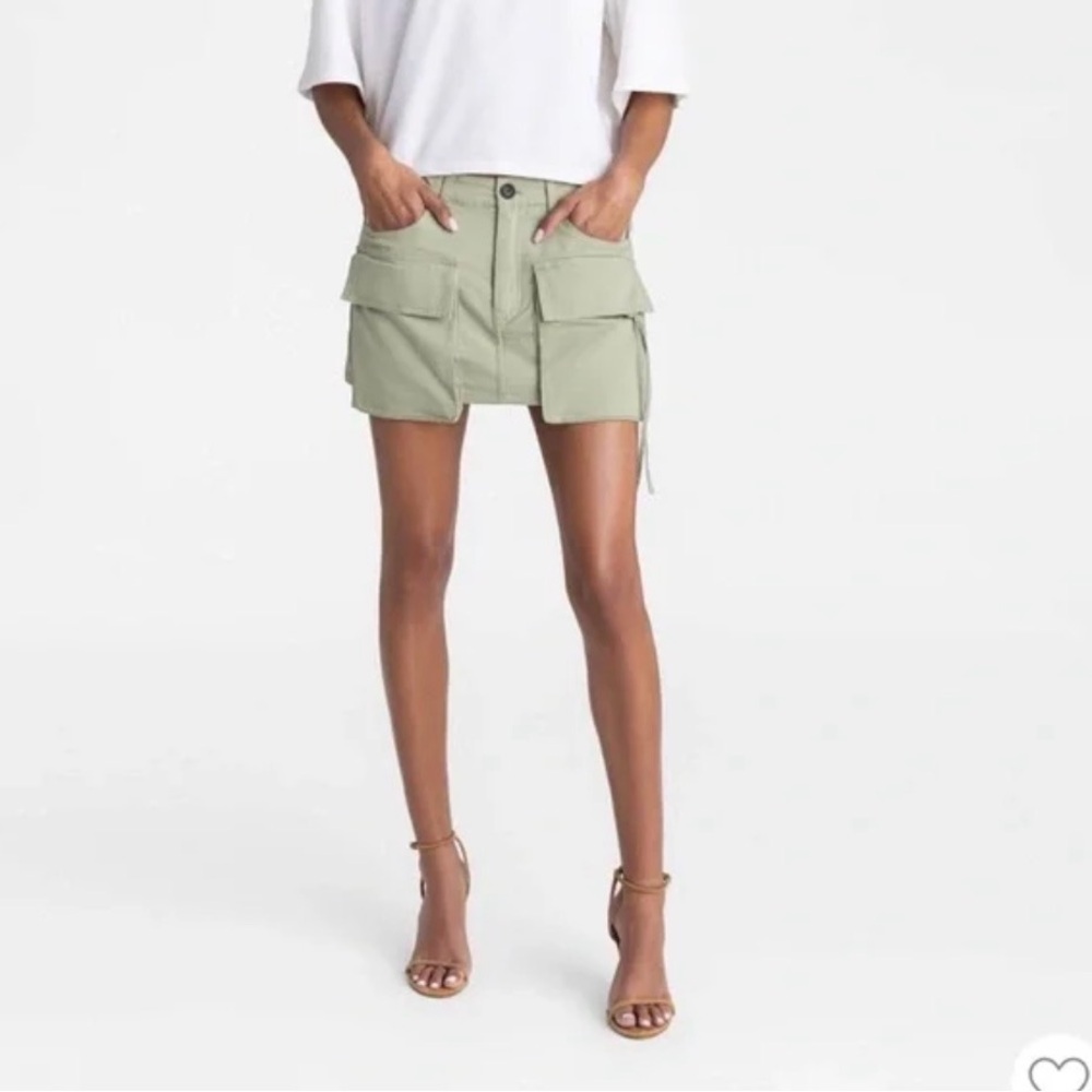 KBB by KAHLANA size 6 The cargo mini skirt . Runs big